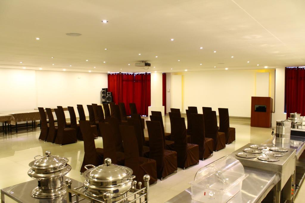 Hotel Rasoi Inn Bilāspur 外观 照片