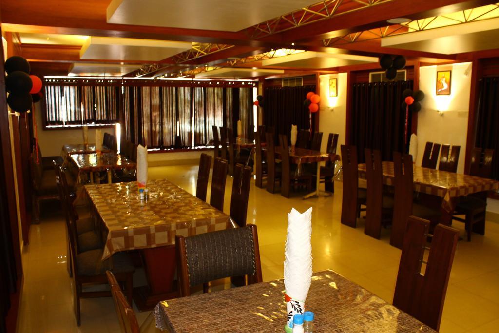 Hotel Rasoi Inn Bilāspur 外观 照片
